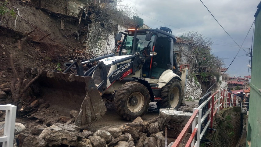 Aydın'da sağanak ve fırtına etkili oldu
