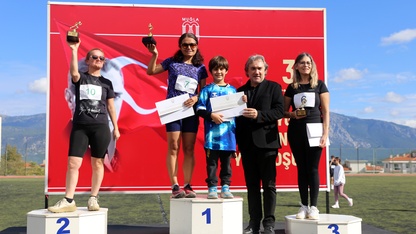 Muğla'da "Atatürk'e Saygı Gençlik 32. Yol Koşusu" yapıldı