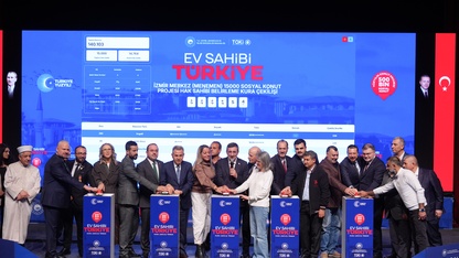 Cumhurbaşkanı Yardımcısı Yılmaz, "Ev Sahibi Türkiye İzmir Kura Çekiliş Töreni"nde konuştu: