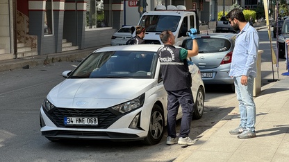 İzmir'de çıkan kavgada bıçaklanan kişi öldü