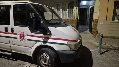 Manisa'da eşi tarafından av tüfeğiyle vurulan kadın öldü