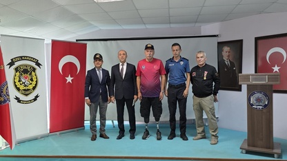 Gaziler, Didim Polis Moral Eğitim Merkezi'nde bir araya geldi