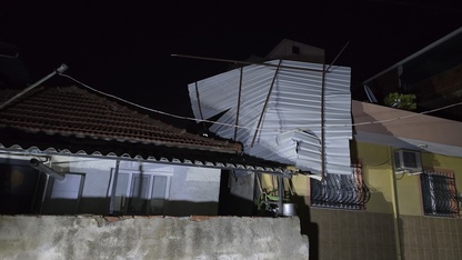 Manisa'da sağanak ve fırtına etkili oluyor