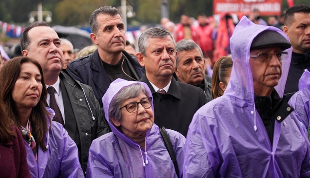 CHP Genel Başkanı Özel, Manisa'da toplu açılış törenine katıldı