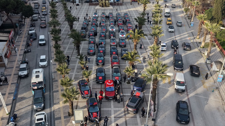 TOGG sürücülerinden Turgutlu'da şehit aileleri ve gazilerle vefa buluşması