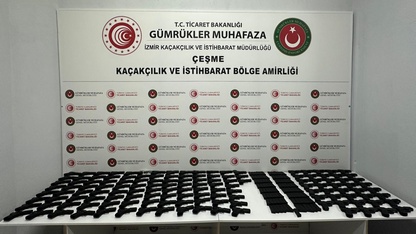 Çeşme Limanı'nda silah kaçakçılığı operasyonunda yakalanan tır şoförü tutuklandı