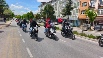 Kütahya'da motosikletlerden 19 Mayıs Atatürk'ü Anma, Gençlik ve Spor Bayramı korteji