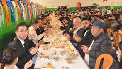 AK Parti Bayındır İlçe Teşkilatı iftar programı düzenledi