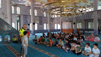 Afyonkarahisar'daki çocuklara trafik eğitimi verildi