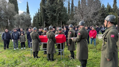 İzmirli Kıbrıs gazisi Muammer Özçıtır, son yolculuğuna uğurlandı