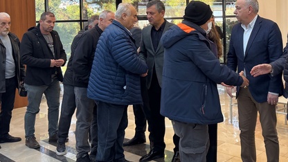 CHP Genel Başkanı Özel, Manisa'da Durbay ailesinin taziye kabulüne katıldı