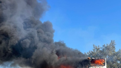 Muğla'da seyir halindeki yolcu otobüsünde çıkan yangın söndürüldü