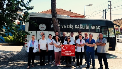 Menemen'de mobil diş sağlığı hizmeti veriliyor