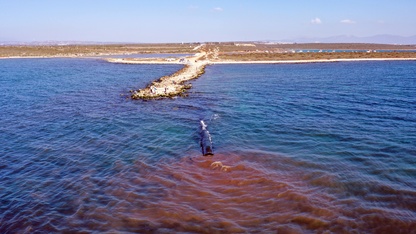 Didim'de kirli suyun arıtılmadan denize boşaltıldığı ihbarına inceleme