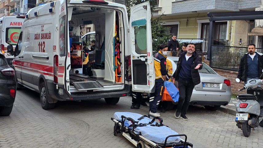 Manisa'da evde bir kişi ölü, eşi baygın bulundu