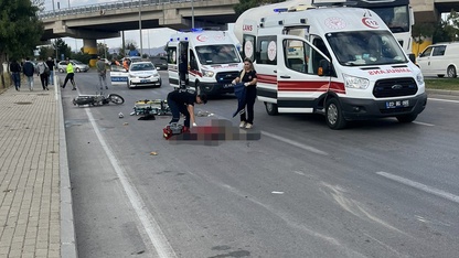 Afyonkarahisar'da tırın motosiklete çarpması sonucu 2 kişi öldü
