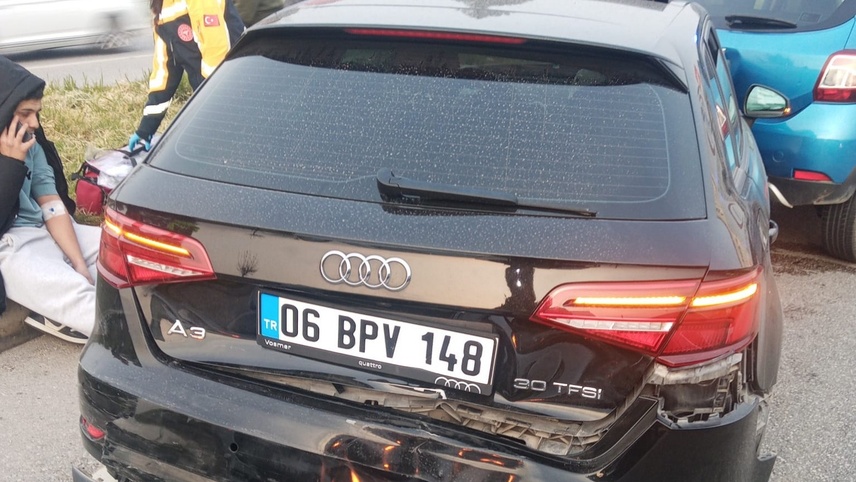 Manisa'da zincirleme trafik kazasında 7 kişi yaralandı