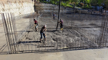 Demirci'de gençlik merkezinin temeli atıldı