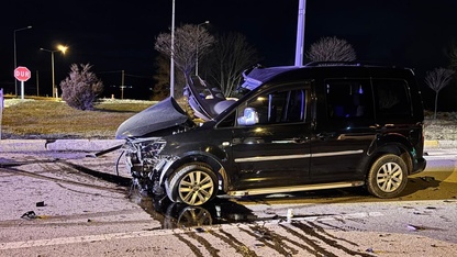 Afyonkarahisar'da tır ile hafif ticari aracın çarpışması sonucu bir kişi öldü, bir kişi yaralandı