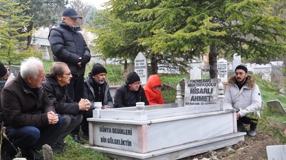 "Kütahya türkülerinin babası" vefatının 42. yıl dönümünde mezarı başında anıldı