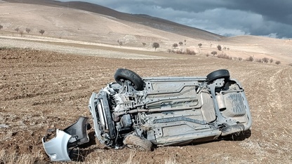 Afyonkarahisar'da tır ile otomobil çarpıştı, 5 kişi yaralandı