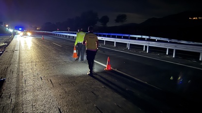 Aydın'da hafif ticari araçla çarpışan motosikletteki 2 kişi öldü