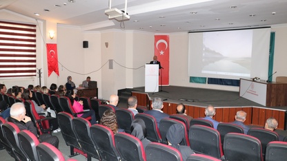 Kütahya'da "Arkeolojik Kazılar ve Yüzey Araştırmaları" konferansı yapıldı