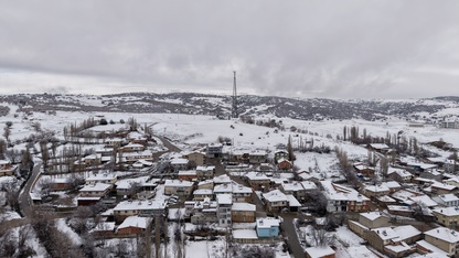 Afyonkarahisar'da kar etkili oluyor
