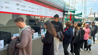 Bodrum'da tatilciler bayramın ilk gününde tarihi mekanlara yoğun ilgi gösterdi