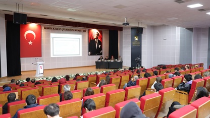 İzmir'de Z kuşağının siyasetle ilişkisi çalıştayda ele alındı