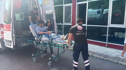 Afyonkarahisar'da hastanede tedavi gören öğrenci YKS'ye ambulansla götürüldü