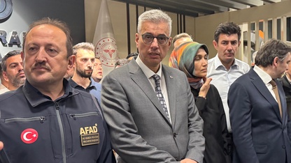 Bakan Memişoğlu, Eskişehir'deki orman yangınında yaralananları hastanede ziyaret etti: