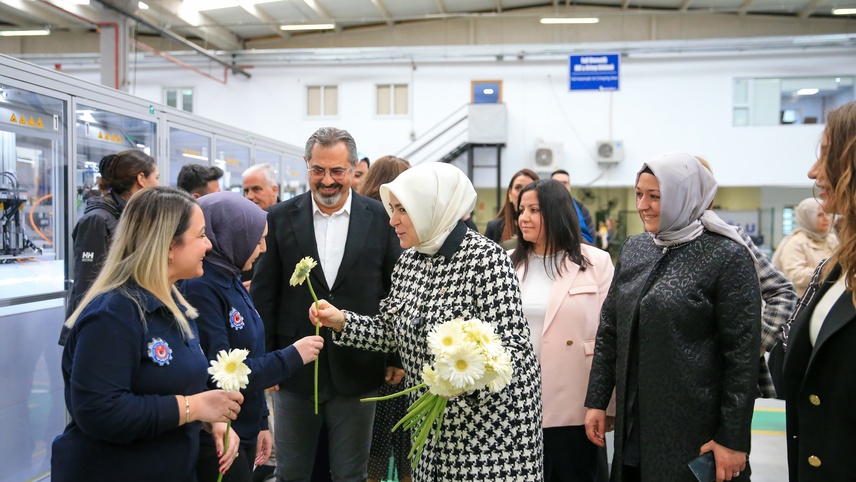 AK Parti Genel Merkez Kadın Kolları Başkanı Ercan, Manisa'da konuştu: 