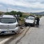 İzmir'de otomobillerin çarpıştığı kazada 2'si çocuk 8 kişi yaralandı