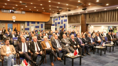 Türk tekstilinin dünyadaki durumu İzmir'deki zirvede değerlendirildi