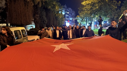 Aydın Ülkü Ocakları Türk bayrağıyla yürüyüş yaptı