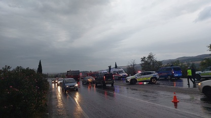 Denizli'de midibüsün devrildiği kazada 1 kişi öldü, 32 kişi yaralandı