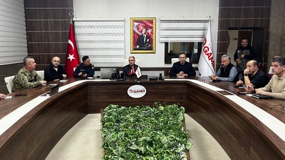 Manisa'da Sındırgı depremi sonrası "kriz merkezi" toplandı