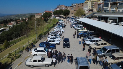Demirci'de 2. el oto pazarı açıldı