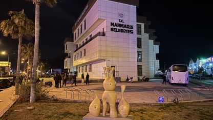 Marmaris'te belediyeye rüşvet soruşturmasında 3 kişi gözaltına alındı