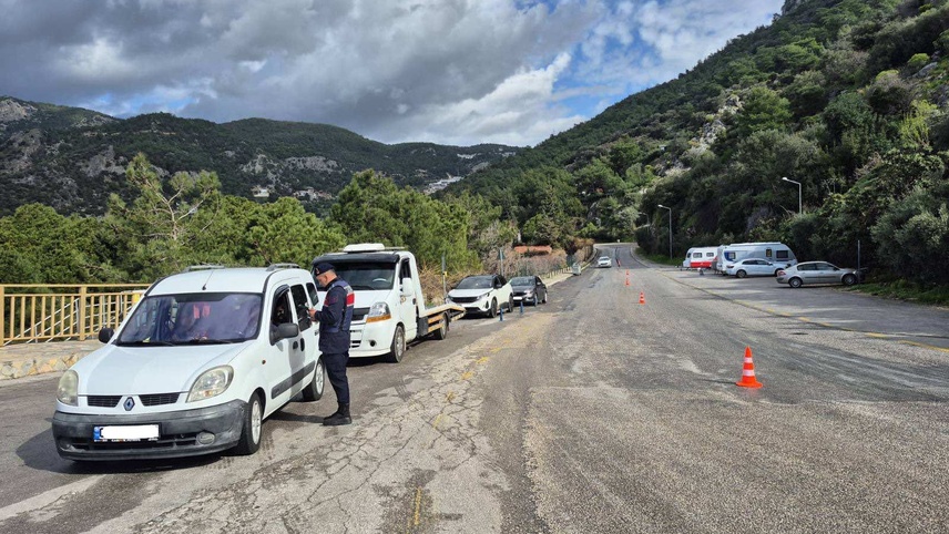 Muğla'da çeşitli suçlardan aranan 123 kişi yakalandı