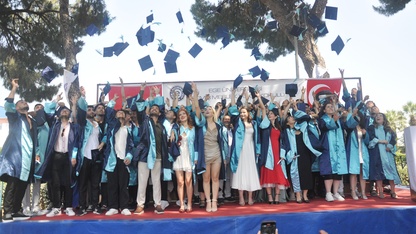 Ege Üniversitesi Ödemiş Meslek Yüksekokulu'nda mezuniyet töreni yapıldı
