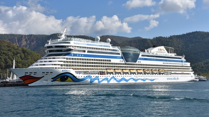 Yolcu gemisi "Aida Blu" ile Marmaris'e 2 bin 38 turist geldi