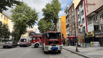 Kütahya'da emlak ofisinin yer aldığı otelin zemin katındaki yangında 10 kişi dumandan etkilendi