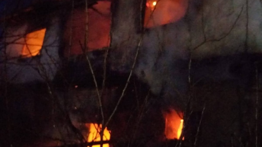 Afyonkarahisar'da evde çıkan yangın söndürüldü