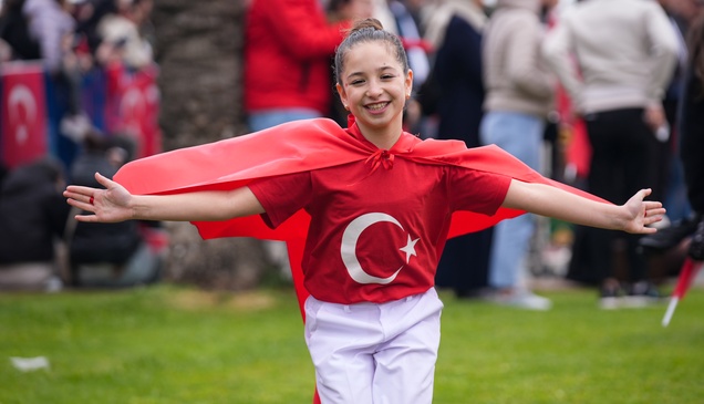 İzmir ve çevre illerde 23 Nisan Ulusal Egemenlik ve Çocuk Bayramı kutlandı
