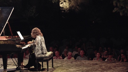 Rus piyanist Katya Apekisheva, 22. Gümüşlük Müzik Festivali'nde konser verdi