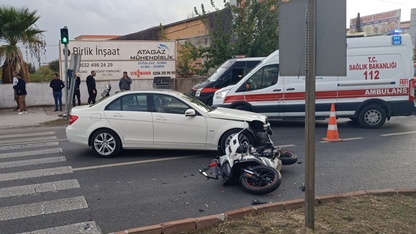 Nazilli'de otomobille çarpışan motosikletin sürücüsü yaralandı