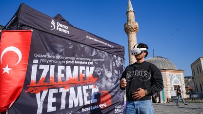 İzmir'de Gazze için "İzlemek Yetmez" etkinliği sürüyor
