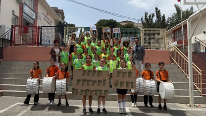 İzmir'de öğrenciler mahallelerde çevre bilinci oluşturuyor